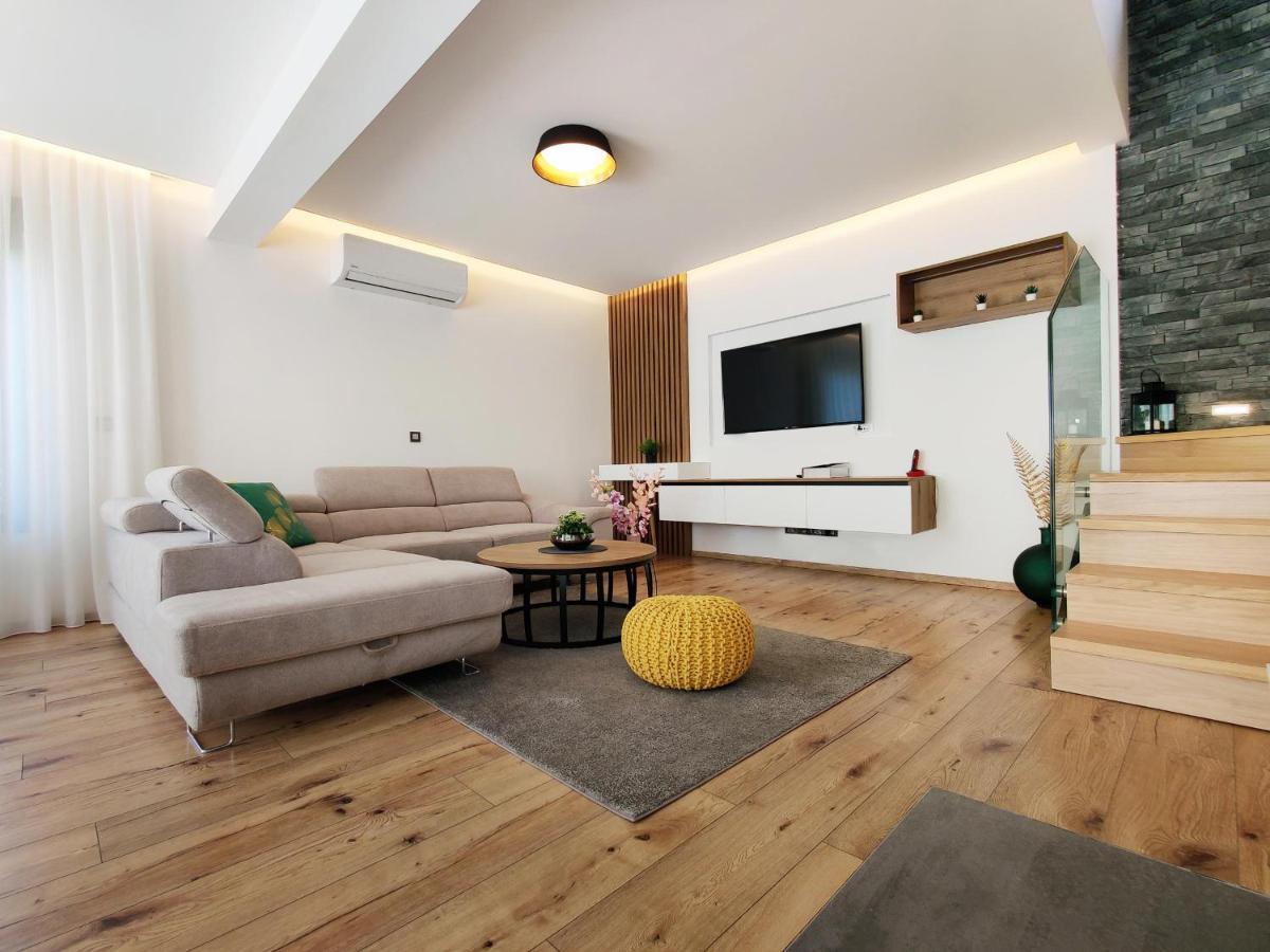 Villa Biser Gacke Sinac Dış mekan fotoğraf