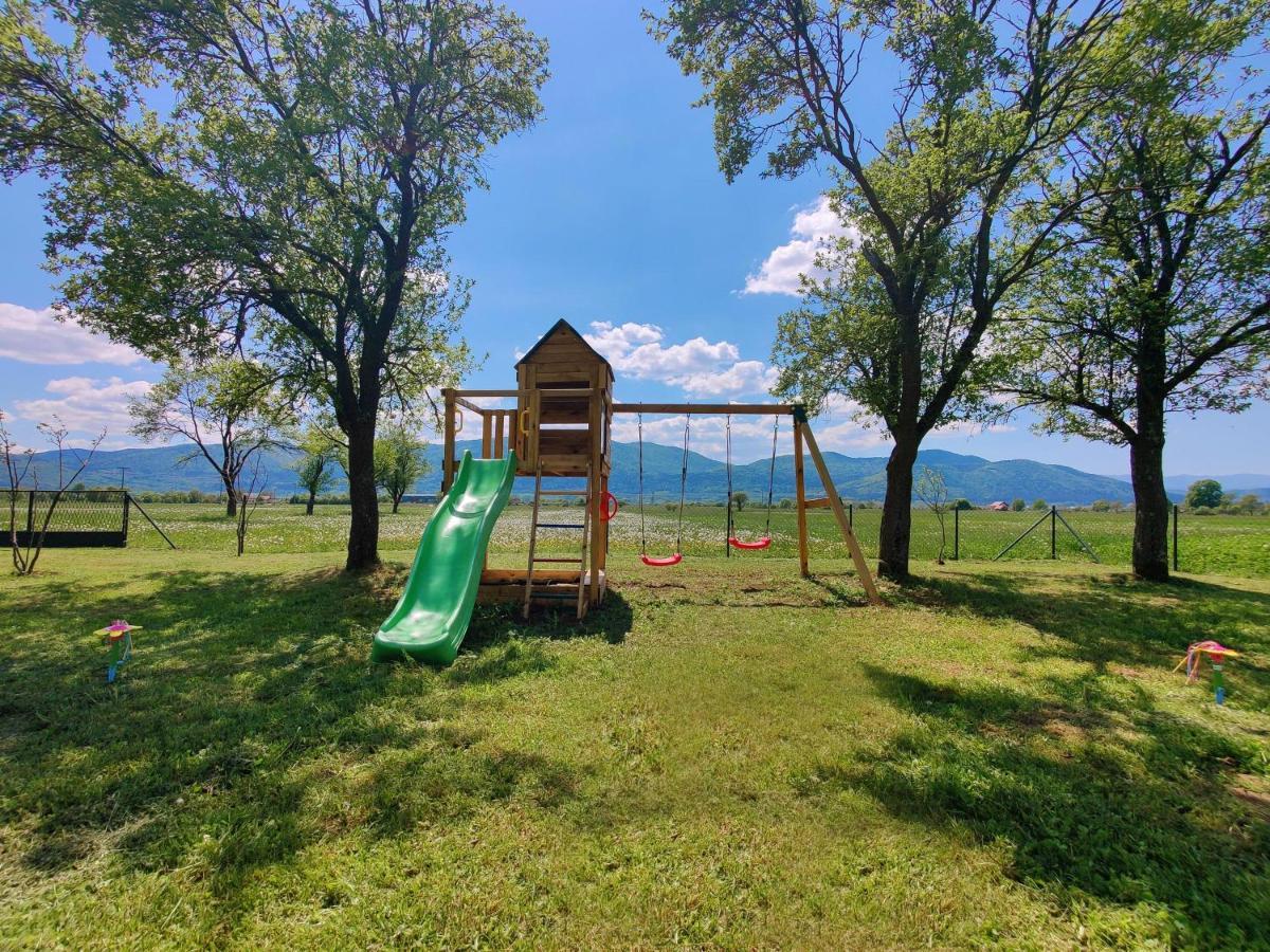 Villa Biser Gacke Sinac Dış mekan fotoğraf