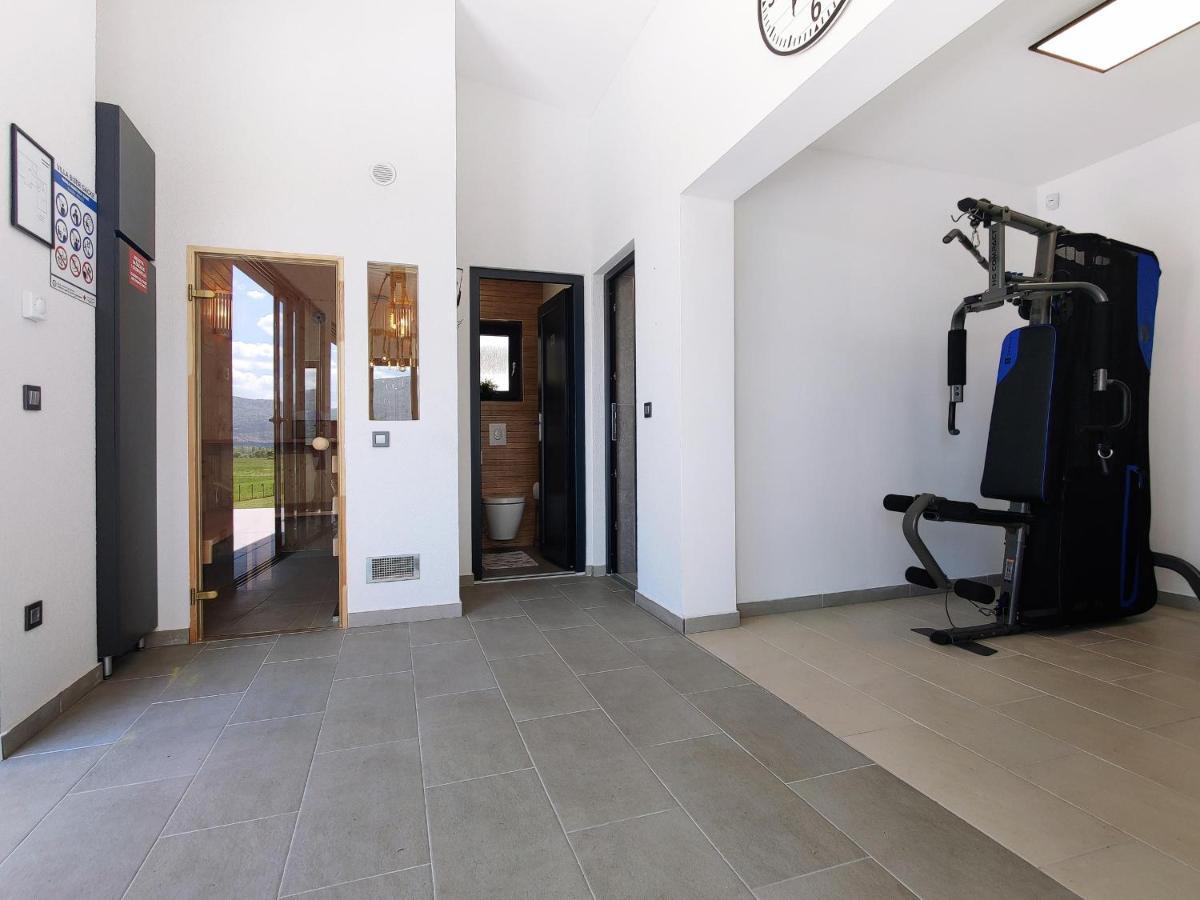Villa Biser Gacke Sinac Dış mekan fotoğraf
