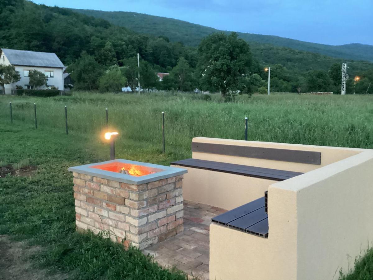 Villa Biser Gacke Sinac Dış mekan fotoğraf