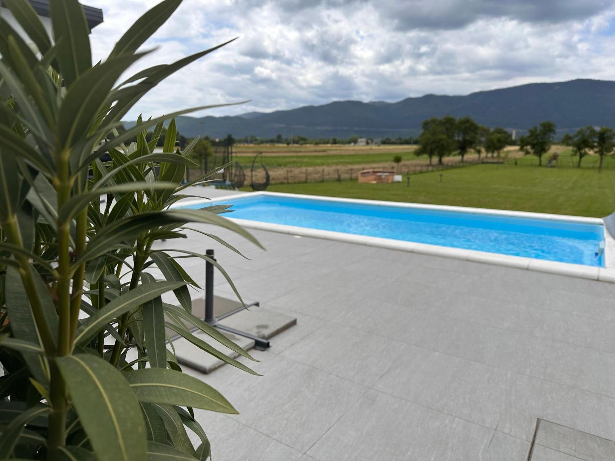 Villa Biser Gacke Sinac Dış mekan fotoğraf